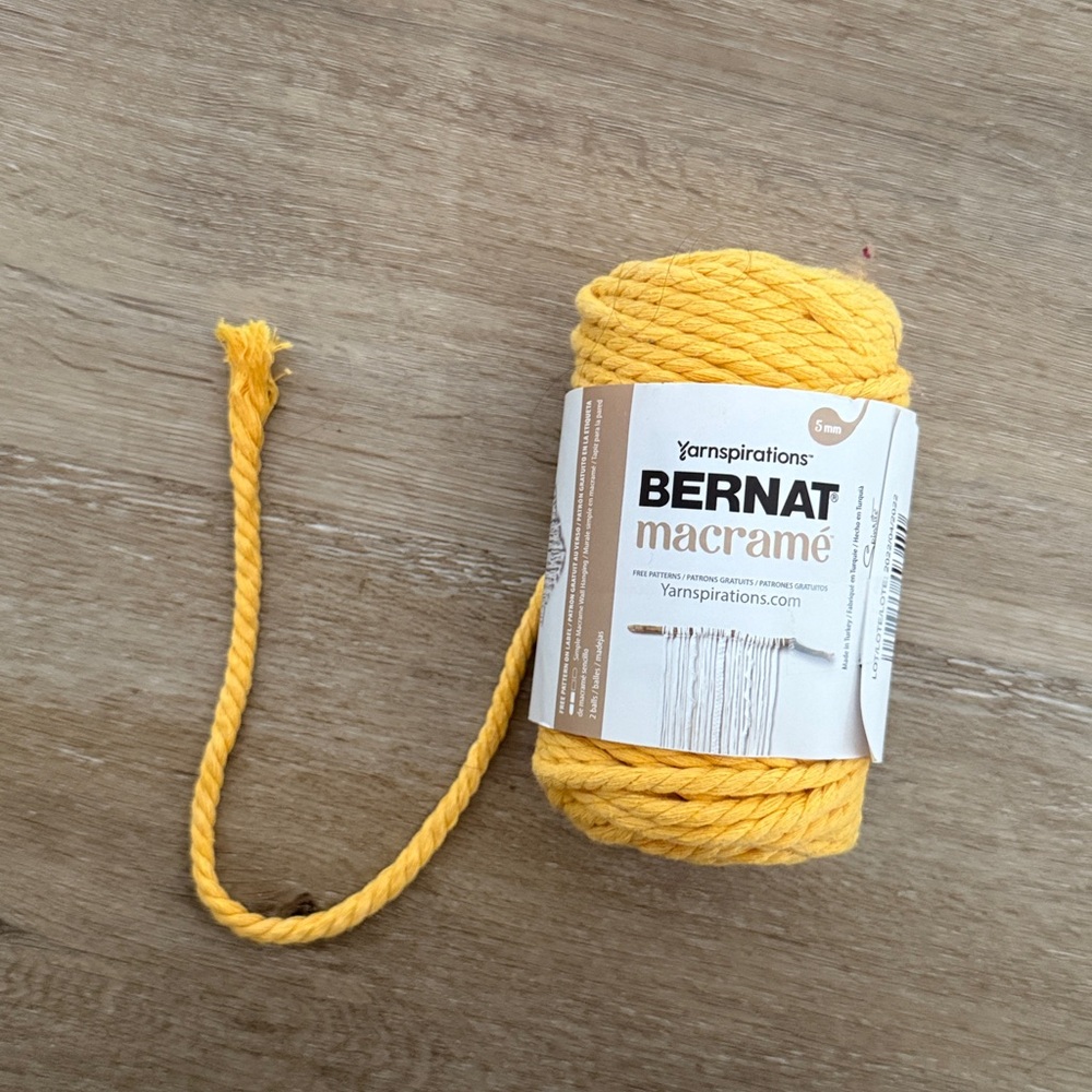 Bernat Macramé Yarn - 5mm yellow sunshine 8.8oz 250g